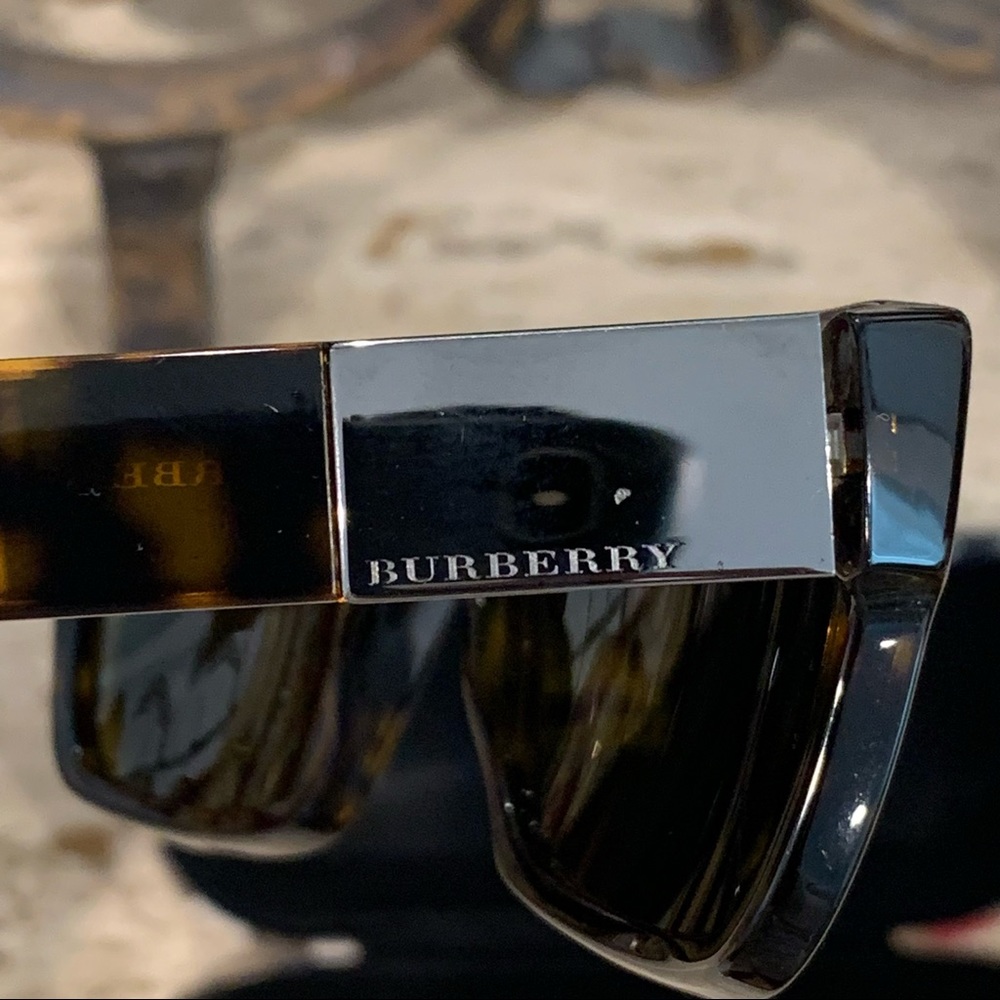 BURBERRY Sunglasses Burberry Plaid Case Included - Picture 4 of 12